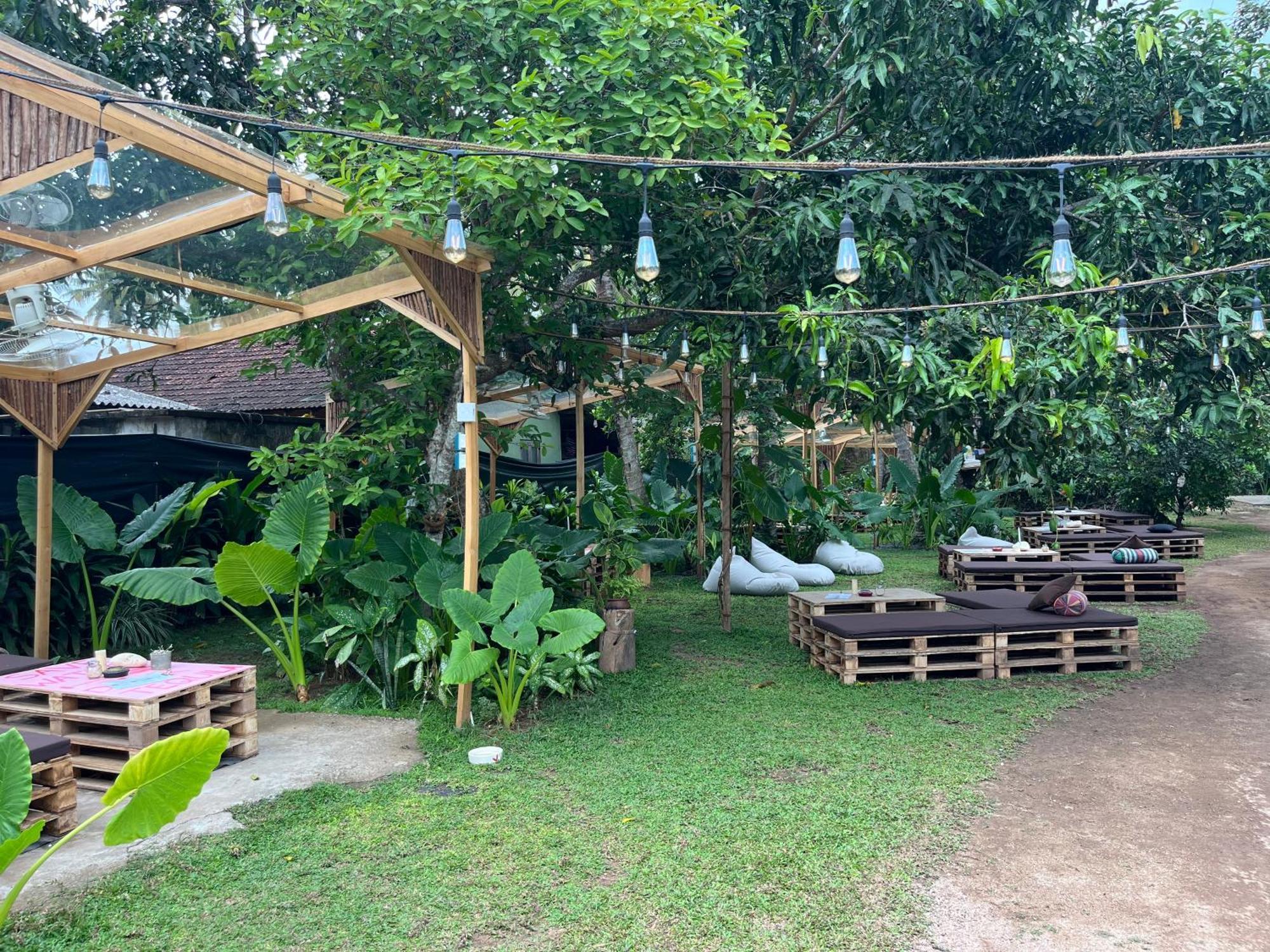 Komorebi Madiha Matara Esterno foto